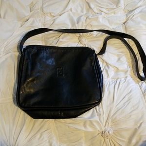 AUTHENTIC FENDI BLACK LEAHER PURSE